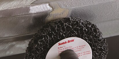scotchbrite clean n strip disc removing seam sealer and coatings
