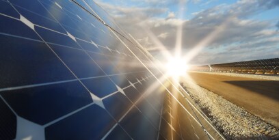 Power plant using renewable solar energy with sun
