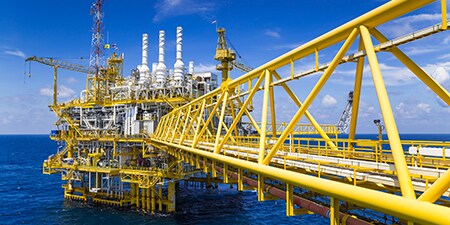 Image of an oil and gas refinery in the ocean
